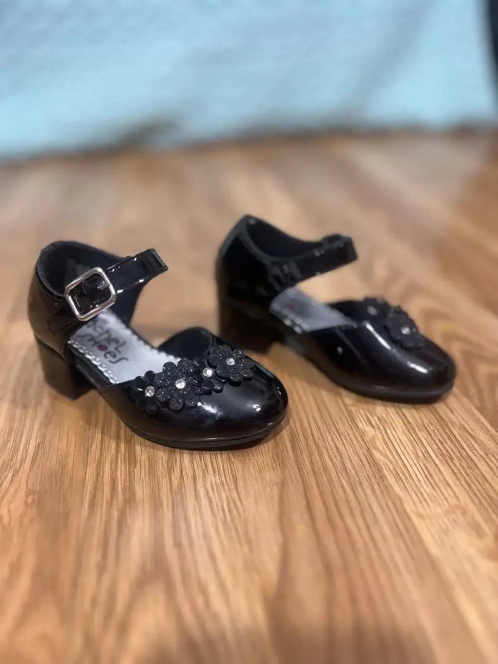 Rachel Shoes Girls Black Patent Mary Jane Dress Heels with Flower Accents
